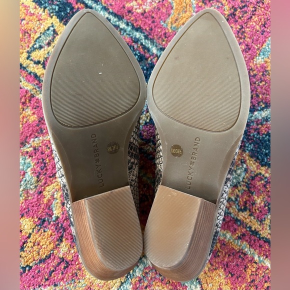 Lucky Brand | Women’s black/tan leather snakeskin pattern Tabea ankle booties, 8 - Picture 10 of 14